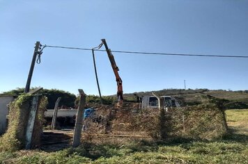 Foto - ABASTECIMENTO DE ÁGUA NA CIDADE